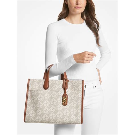 michael kors gigi bag.